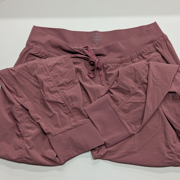 Athleta Attitude Pant jogger deep rose color - Picture 4 of 5